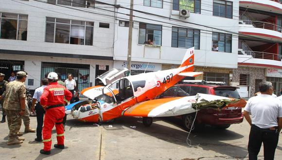 La avioneta cayó en la avenida Surco durante un vuelo de instrucción. (Miguel Bellido / GEC)