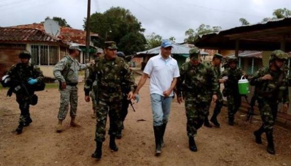 Colombia: Equipo de la ONU es atacado en mientras extraía explosivos de las FARC. (Foto: AFP)