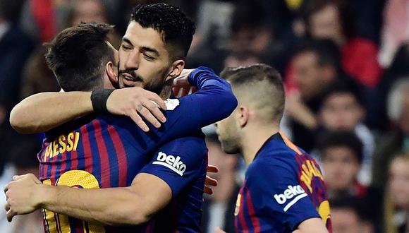 Luis Suáre anotó dos tantos en la goleada del Barcelona ante Real Madrid y clasifica a la final de la Copa del Rey.