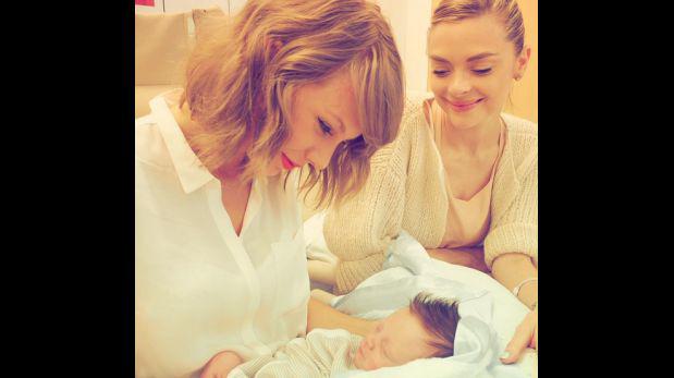 Taylor Swift será madrina y dedicó canción a ahijado [VIDEO]