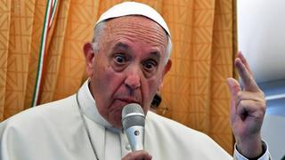 Cuatro cardenales amenazan con declarar "hereje" al Papa