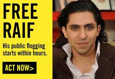 Arabia Saudita aplaza sesión de latigazos a crítico bloguero