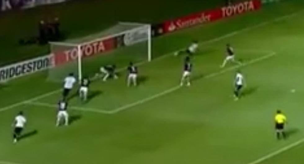 Luego del gol de Néstor Ortigoza para San Lorenzo, Gremio tuvo la oportunidad perfecta para empatar rápido el partido, pero ocurrió algo increíble (Foto: YouTube)