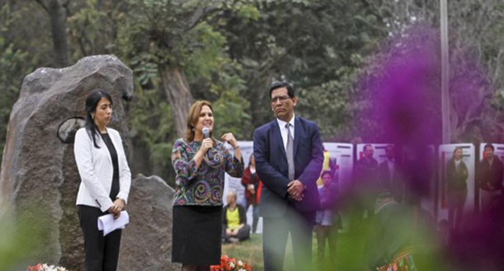 Ministra participó en la ceremonia por el 13º aniversario de la entrega del Informe Final de la Comisión de la Verdad. (Foto: Andina)