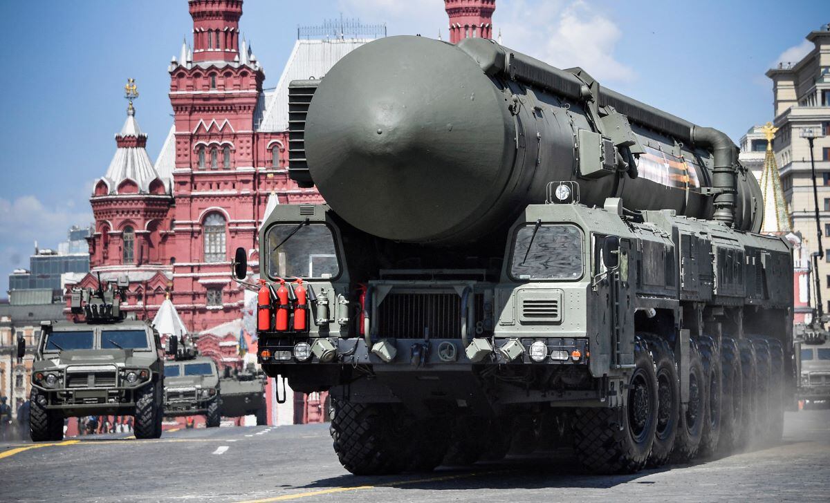 A Russian Yars RS-24 ICBM system and other military vehicles move through Red Square during a military parade, on June 24, 2020. (ALEXANDER NEMENOV / AFP)