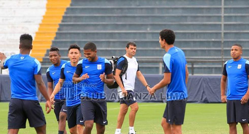 Alianza Lima: Gustavo Roverano tiene que hacerse cargo del equipo. (Foto: Facebook)
