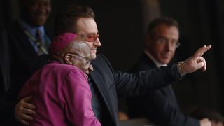Bono, Charlize Theron y Naomi Campbell se despidieron de Nelson Mandela [FOTOS]