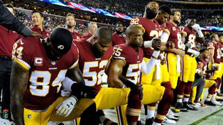 Equipos de NFL serán multados si sus jugadores se arrodillan durante el himno
