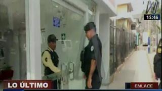 VMT: delincuentes armados asaltan sede de Banco de la Nación