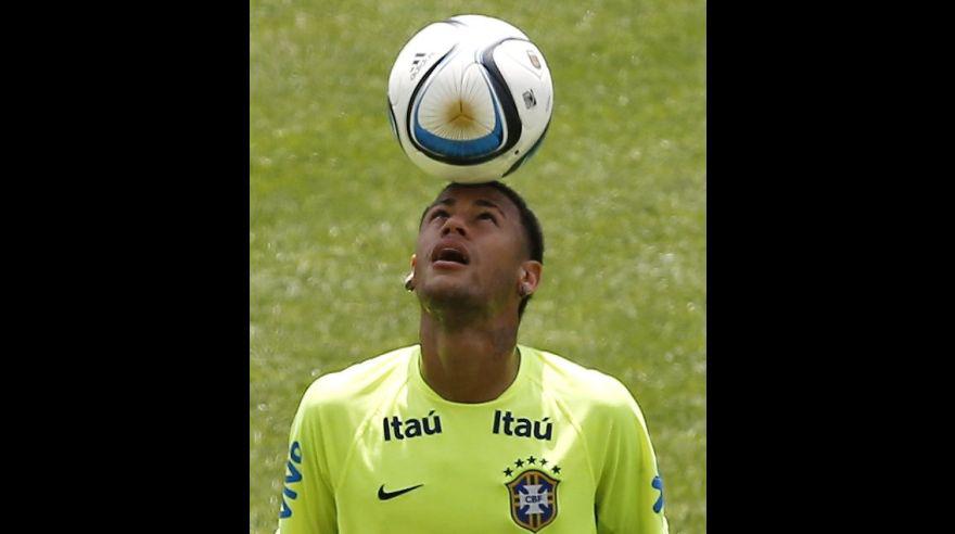 Neymar: así se divierte en prácticas de Brasil [FOTOS] - 11