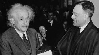 Albert Einstein | Así defendió la relatividad general ante la crítica de los científicos de su época