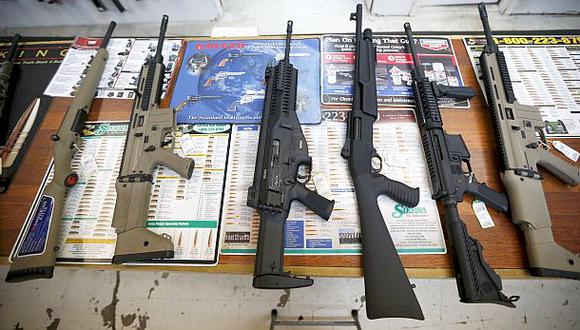 Armas a la venta en tienda de Oregon. (Foto: Reuters)