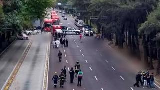 México: Motociclista atropella a mujer y al intentar huir choca contra taxi y muere