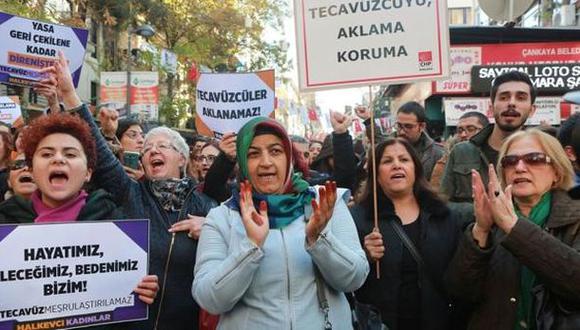 Turquía retira polémico proyecto de ley que perdona a pedófilos