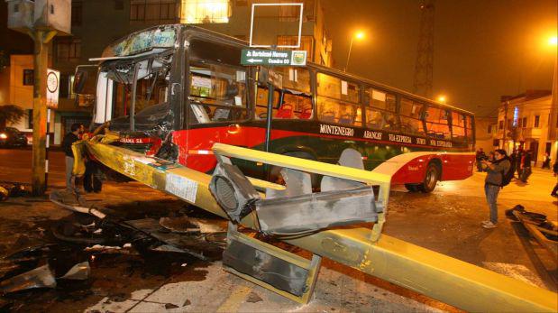 Accidente en Av. Petit Thouars dejó al menos 20 heridos - 1