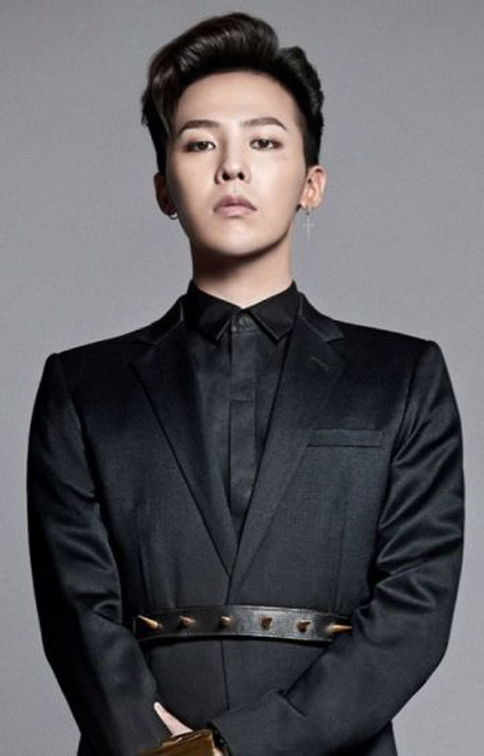 Big Bang G Dragon Sale Del Ejército Y Miles De Fans Le Dan