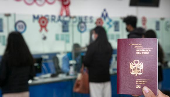 Migraciones tramitará pasaporte electrónico sin cita a pasajeros que viajen al extranjero durante Semana Santa.