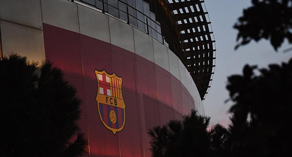 Así se preparan en el Camp Nou para recibir al PSG, por la vuelta de los octavos de final de la Champions League. Los hinchas del FC Barcelona creen en la remontada. (Foto: Getty Images)