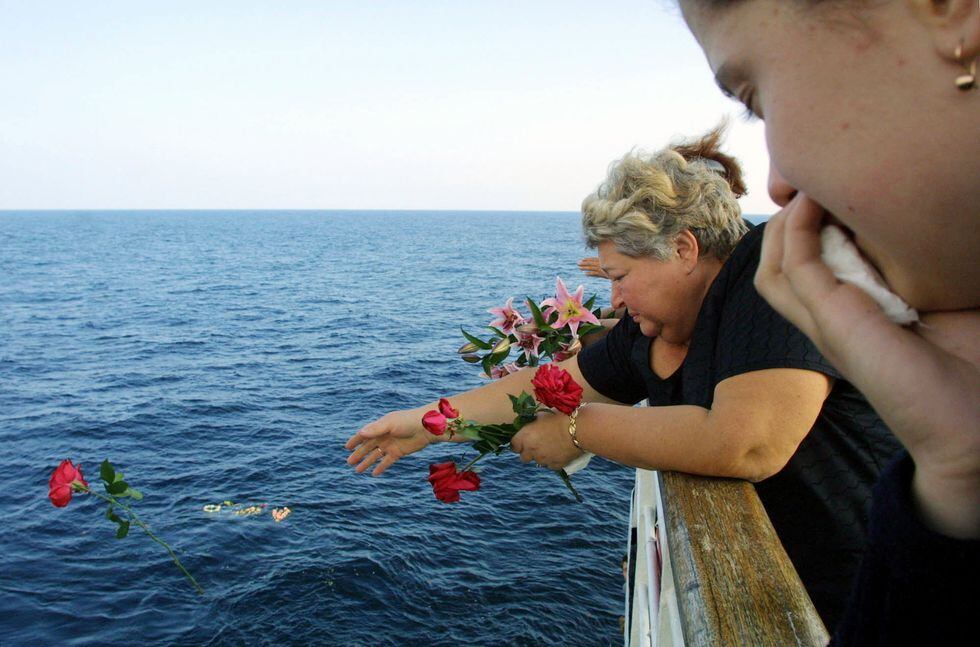 Gran parte de la estructura de la nave se hundió junto con la mayoría de los pasajeros en el Mar Negro. (Foto: AP)