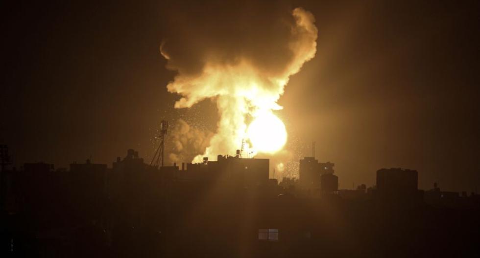 Israel bombs Gaza after rocket fire