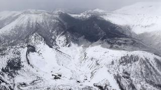 Japón: Erupción volcánica provoca avalancha en centro de esquí