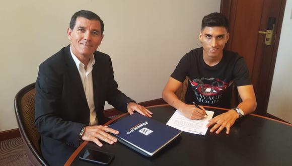 A través de sus redes sociales, Alianza Lima anunció la contratación de José Manzaneda, volante que este año defendió la camiseta de Deportivo Municipal. (Foto: @ClubALoficial)