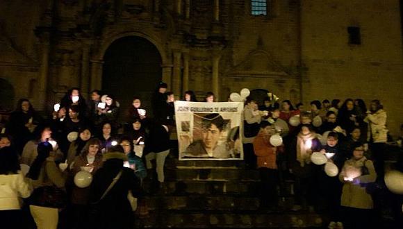 Cusco: realizan vigilia por estudiante desaparecido
