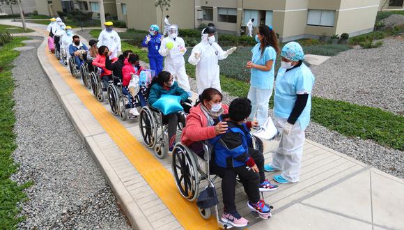 Muchos pacientes que se internaron en el Centro de Atención y Aislamiento para pacientes COVID en la Villa Panamericana superaron la enfermedad para satisfacción de sus familias y el personal que los atendía. (Foto: Hugo Curotto / GEC Archivo)