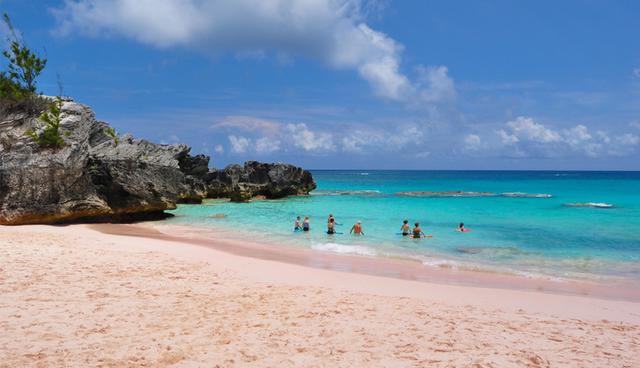 3.- Horseshoe Bay, Bermudas. Con una fina arena blanca, esta es quizás la playa más famosa de las Bermudas, en la costa sur de la isla principal de Southampton. Ha registrado 90.404 fotos publicadas en Instagram. (Foto: Shutterstock)