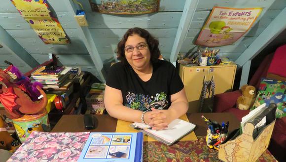 La profesora de historia Miluska Olguín es limeña y vive en Estados Unidos hace años. Escribe libros para niños y dicta seminarios y talleres relacionados con métodos de enseñanza de la asignatura que le apasiona. (Foto: Archivo Personal)