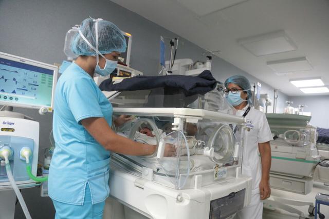 La ministra, Patricia García, destacó que el Hospital Cayetano Heredia atiende a una gran cantidad de personas que tiene necesidades complejas. (Minsa)