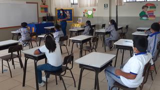 Ministro de Educación: Si las cifras epidemiológicas siguen mejorando, “es posible que logremos un aforo de 100% en las aulas” 