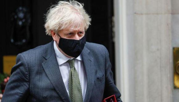El primer ministro británico Boris Johnson, a su salida de Downing Street en Londres, Reino Unido, el 9 de diciembre de 2020. (Foto: Reuters)