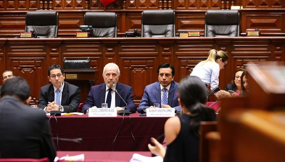 Guido Lombardi también opinó que Fuerza Popular tuvo la voluntad, desde el primer día del gobierno, de “impedir” que PPK “ejerza” su mandato con tranquilidad. (Foto: Congreso)