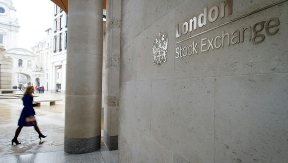 La entrada de la Bolsa de Londres fotografiada el 7 de marzo de 2013 | Foto: AFP/Archivo