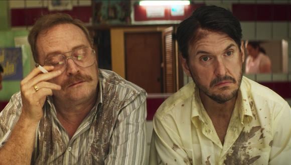 Christian Tappan y Andrés Parra (de izquierda a derecha) protagonizan "El robo del siglo", una serie original de Netflix. (Foto: Netflix)