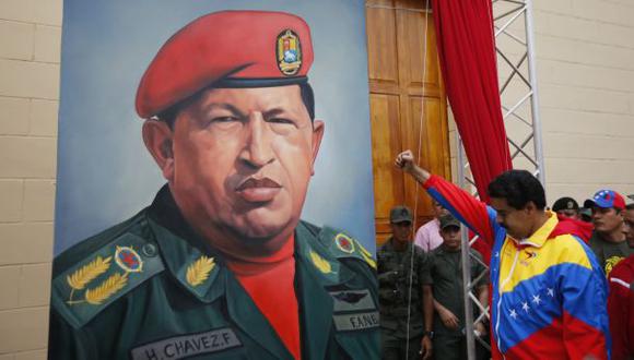 A lo Corea del Norte: Chávez es nombrado "líder eterno"