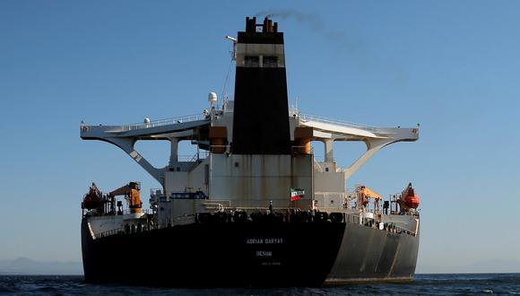 Estados Unidos ofrece US$15 millones al capitán de petrolero iraní Adrian Darya para que lo entregue. (Reuters).