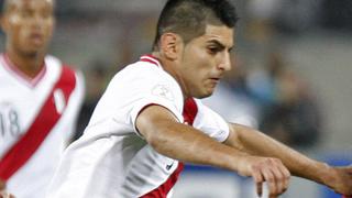 La primera baja de Perú: Carlos Zambrano no jugará ante Uruguay