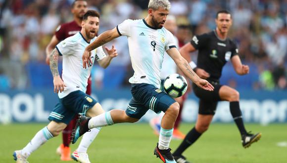 Argentina vs. Venezuela: Sergio Agüero y todo el ímpetu para anotar por cuartos de Copa América 2019 | VIDEO. (Foto: AFP)