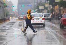 Fuerte llovizna de 12 horas cayó sobre Lima  