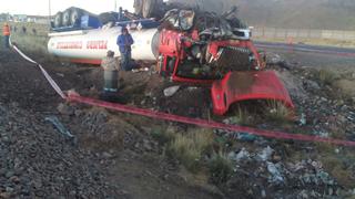 Violento choque deja 10 mil galones de crudo derramados en carretera de Puno