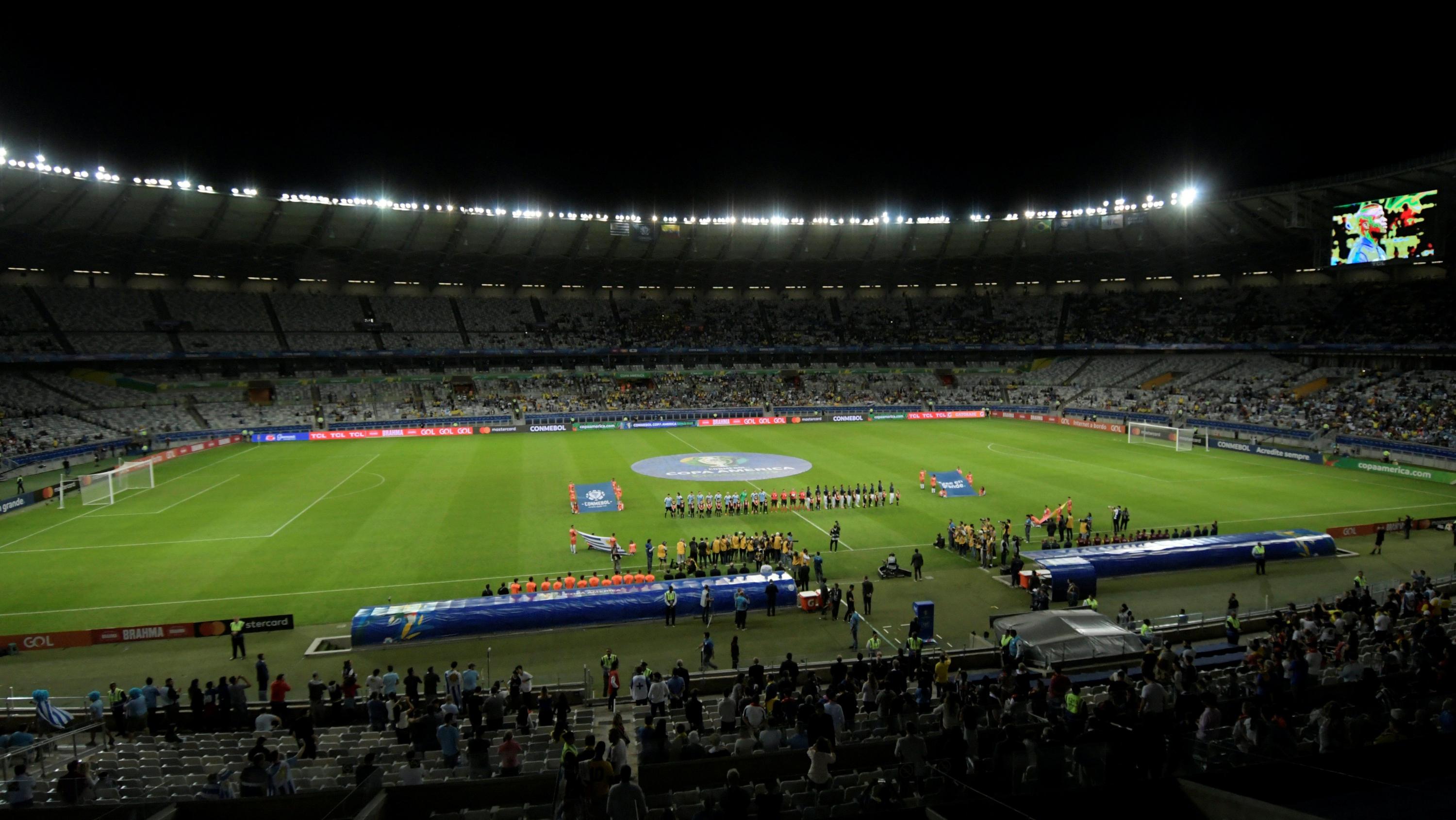 Uruguay vs. Ecuador EN VIVO: Tricolor asustó con alta presión sobre Muslera por Copa América. (Foto: AFP)
