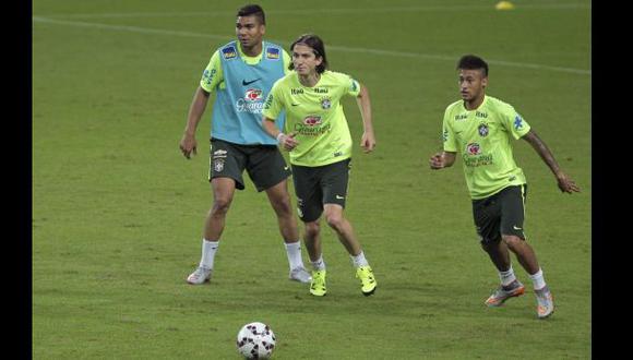 Neymar entrenó y será titular ante Honduras este miércoles