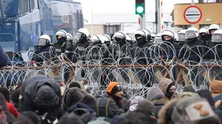 Polonia alerta que un numeroso grupo de migrantes intenta cruce masivo irregular desde Bielorrusia