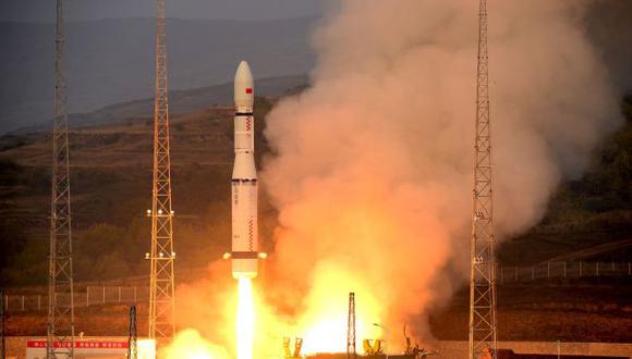 China lanza con éxito nuevo cohete espacial