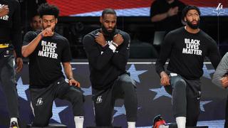 LeBron James rindió este homenaje al actor de ‘Pantera Negra’ en partido de los Lakers