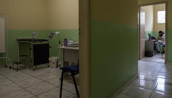 Esta clínica pública en Embu-Guaçu, Brasil, ahora tiene un médico de atención primaria solo un día a la semana. (Foto: Maira Erlich vía The New York Times)