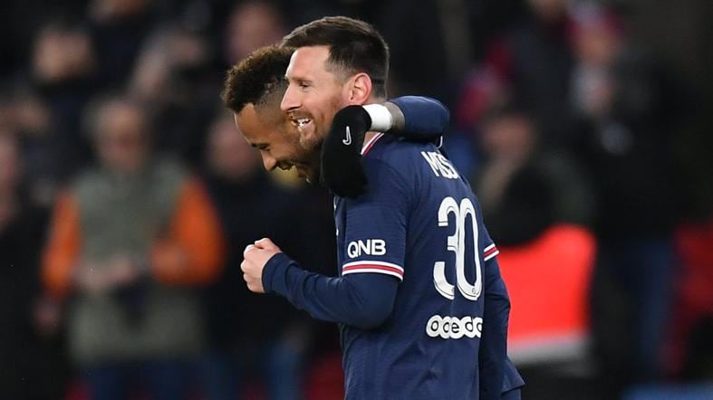 PSG, con doblete de Kylian Mbappé, vapuleó a Lorient por la Ligue One