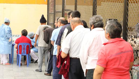 Una brigada del Ministerio de Salud vacunó a los presos del penal de Lurigancho. (Foto: Minsa)
